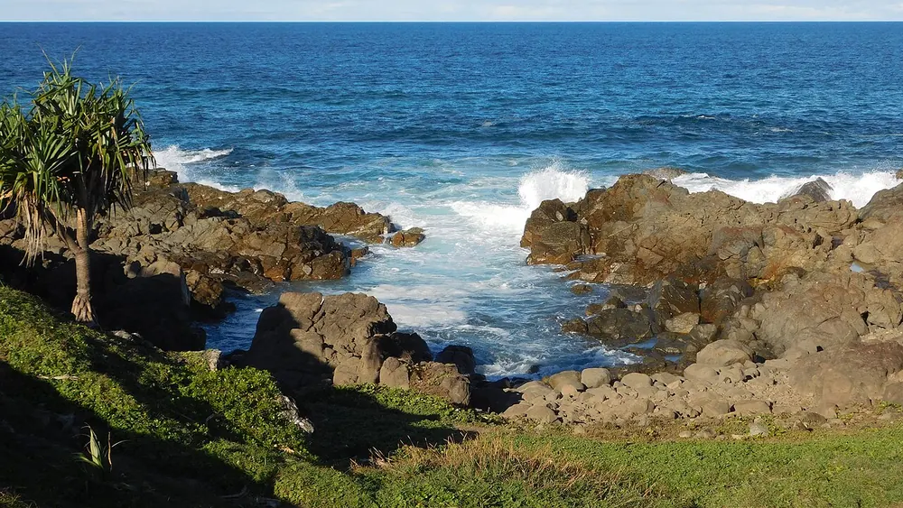 The rock shelf and headland at Hastings Point